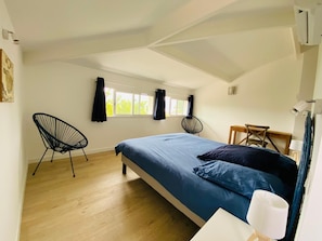 5 bedrooms, WiFi, bed sheets