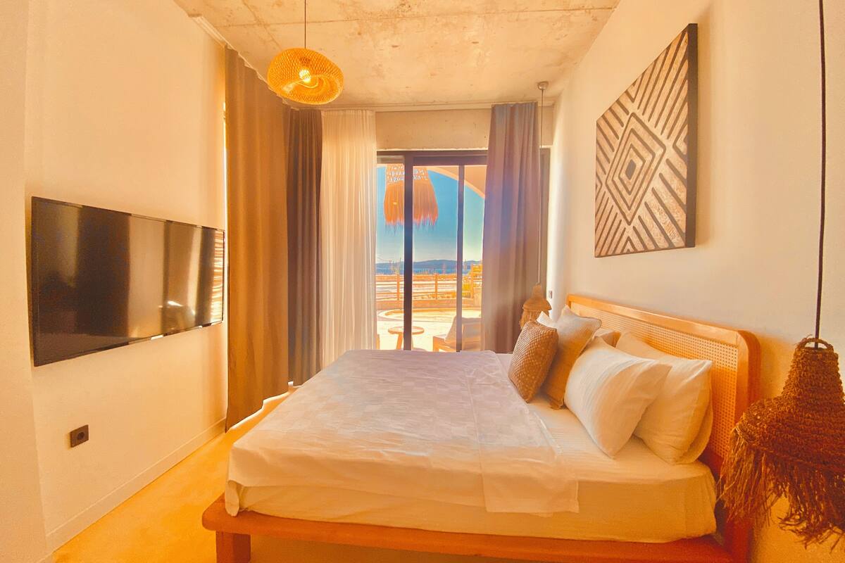 1 bedroom, minibar, in-room safe, desk