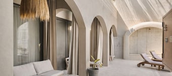 No.908 Sunset Hotel