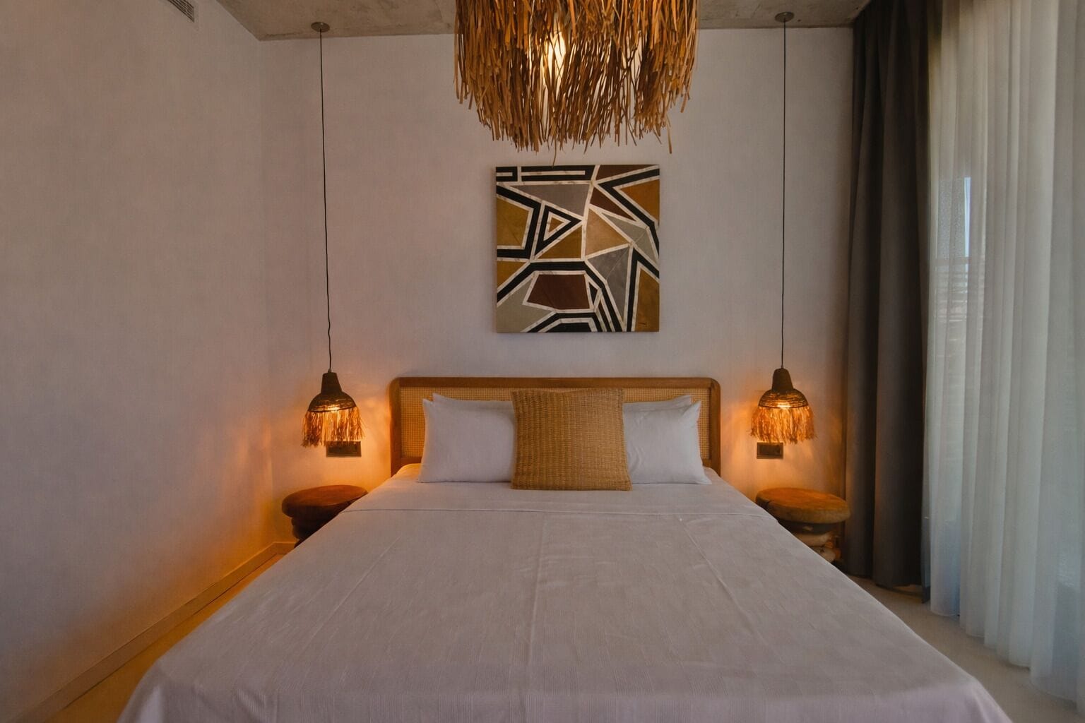 Deluxe Suite With Garden View | Minibar, in-room safe, individually decorated, soundproofing