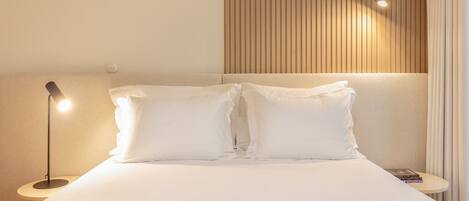 1 bedroom, iron/ironing board, Internet