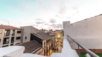 Luksushuoneisto, parveke, kaupunkinäköala | Terassi/patio