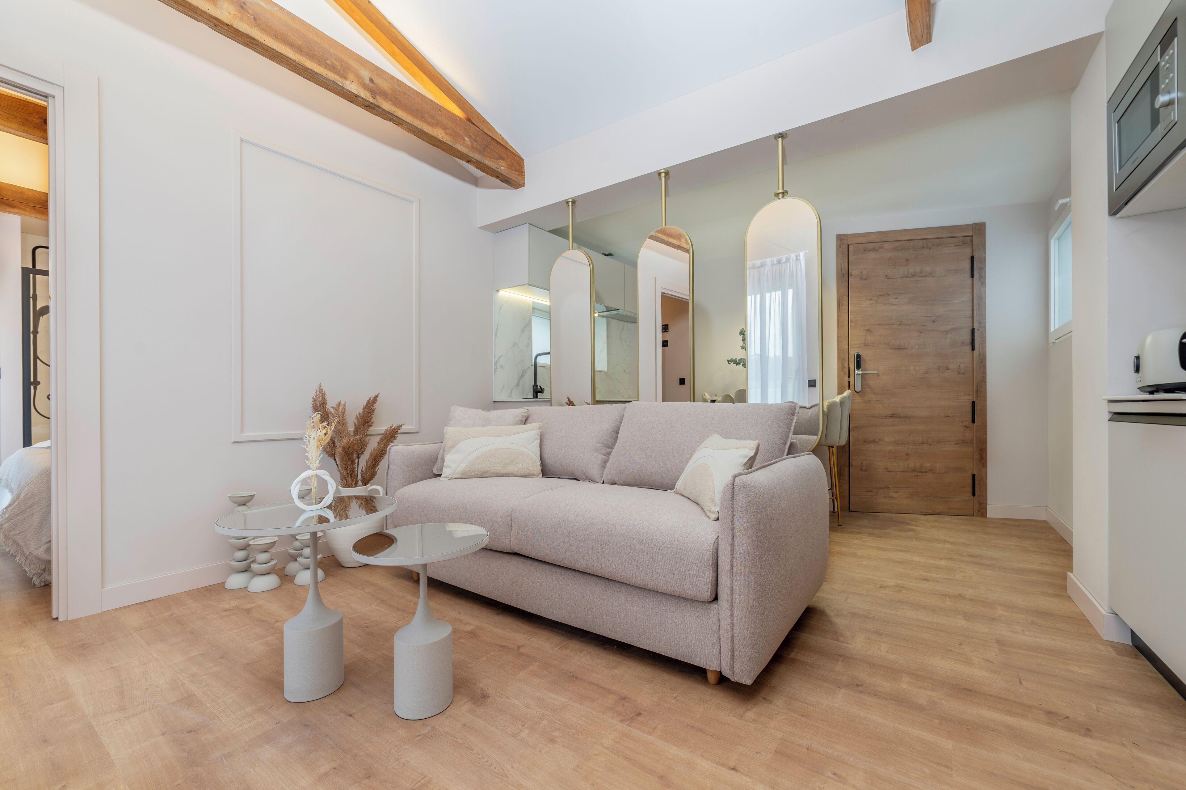 Luxury Apartment, Balcony, City View | Living area | Flat-screen TV