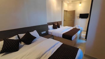 Luxury Quadruple Room | Free WiFi