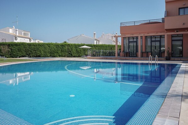 Utomhuspool