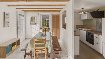 Réfrigérateur, micro-ondes, four, lave-vaisselle