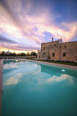 ์ผ์ธ ์์์ฅ