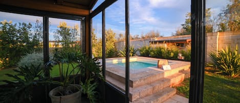 Suite exclusive, vue sur le jardin | 1 chambre, minibar, systĂšme dâinsonorisation, accĂšs au Wi-Fi (inclus)