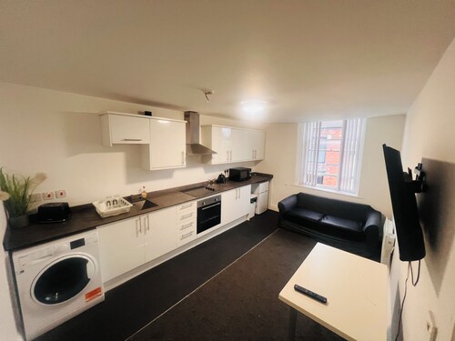 Private 2 bedroom apartment