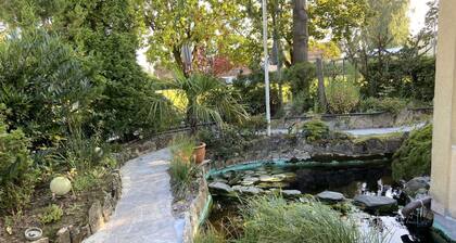 Schöne Wohnung für 2 Personen mit W-LAN, Whirlpool, TV, Innenhof und Haustiere erlaubt