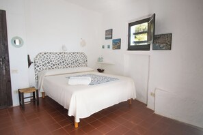 4 chambres, fer et planche à repasser, Wi-Fi, draps fournis
