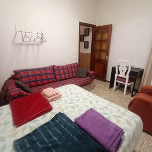 Living room - Room-double Room in La Isleta, 100 Meter (Las Palmas de Gran Canaria)