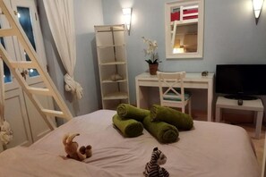 1 bedroom, WiFi, bed sheets