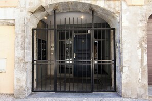 Exterior detail - Small, cozy apartment in Grenoble city center (Grenoble)
