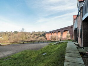 Property grounds - Cinder Warren (Whitby)