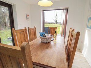 Dining - Cinder Warren (Whitby)