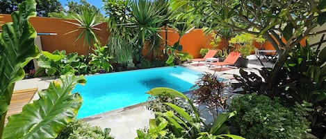 Piscine extérieure