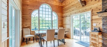 Smokin Beaver - Robin Vacation Rentals
