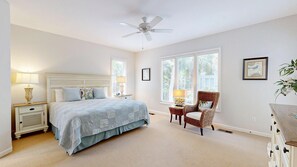 4 quartos, ferros/tábuas de passar roupa, Wi-Fi de cortesia