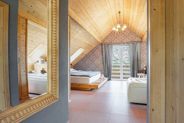 Estudio familiar, vista a la montaña, junto a la montaña (Spalnica Luxury Suite) | Wifi gratis y ropa de cama 