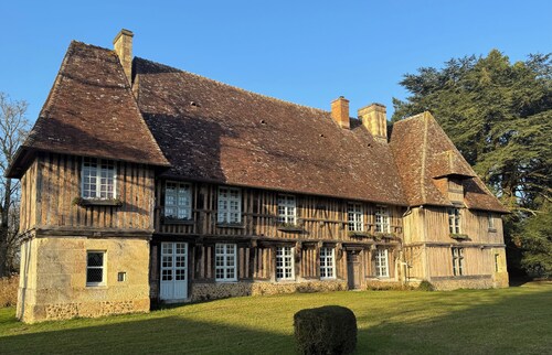 The Cottage of Manoir de Bellou – Charm and Serenity for 6 Guests