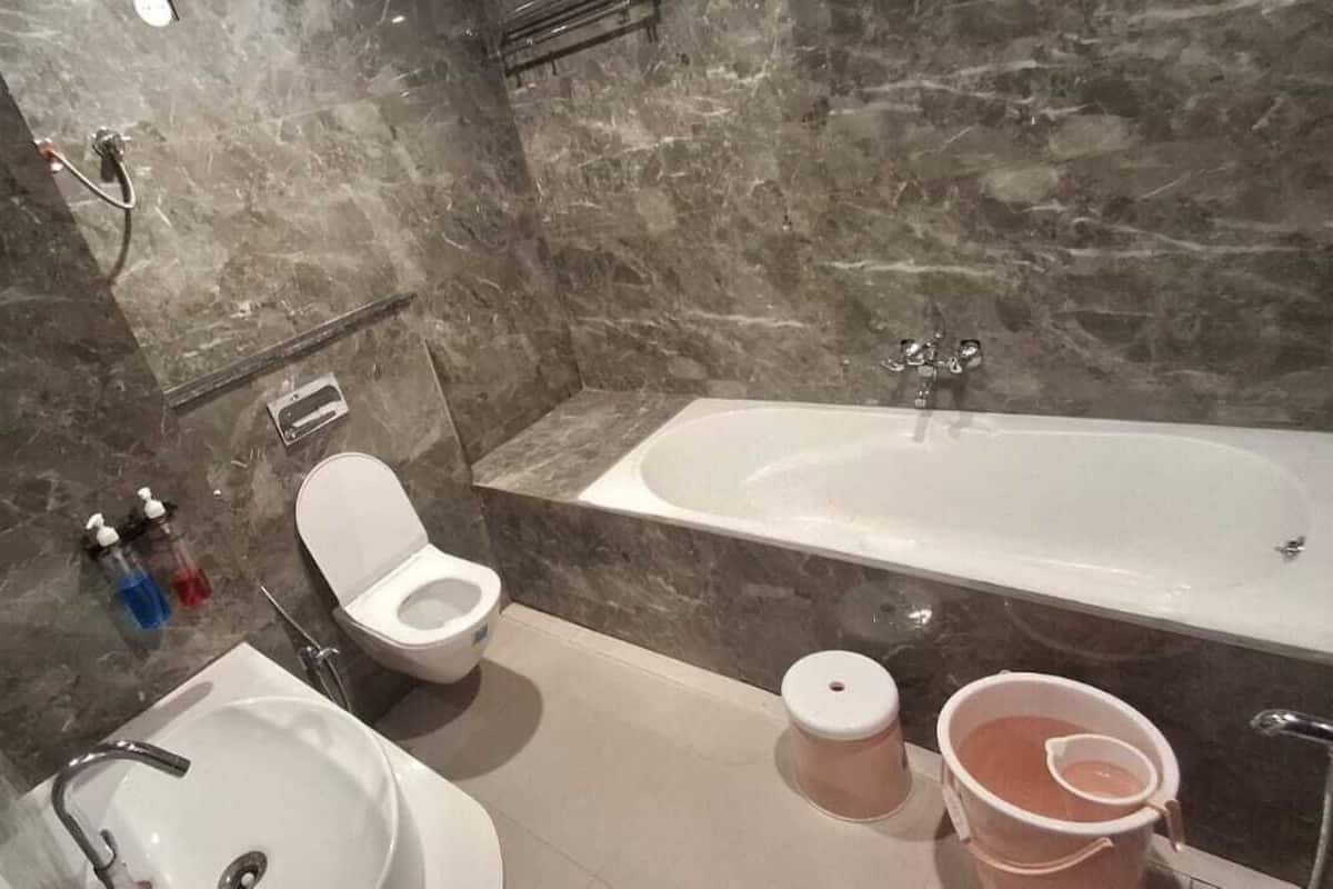 Shower, free toiletries, towels, soap