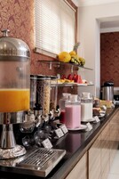 Desayuno bufé gratuito y diario