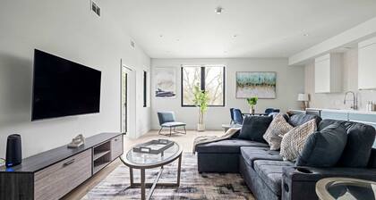 Upstay Brand New Contemporary Apartment Near Soco