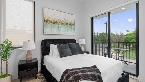 Upstay Brand New Contemporary Apartment Near Soco