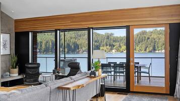 House | 5 bedrooms, Internet