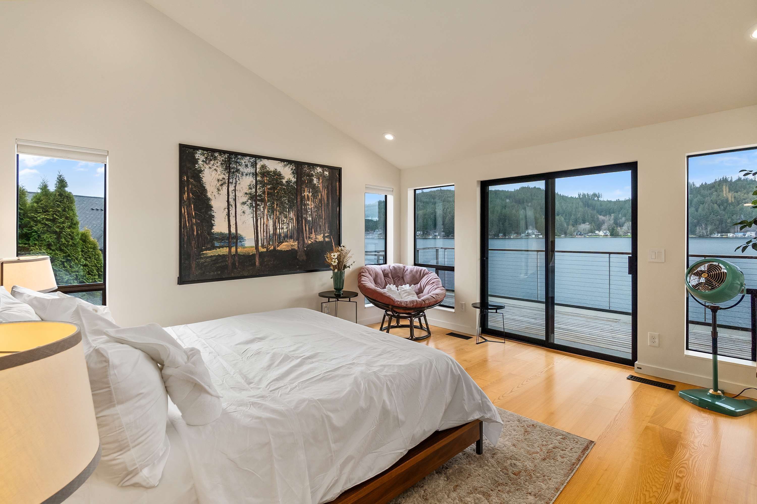 บ้านพัก | 5 ห้องนอน, อินเทอร์เน็ตความเร็วสูง