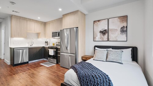 Upstay Newly Renovated Modern Apartment Near Soco
