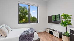 Room - Upstay Newly Renovated Modern Apartment Near Soco (Austin)