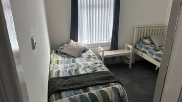 3 chambres, fer et planche Ă repasser, Wi-Fi gratuit, draps fournis