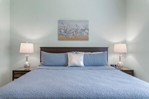 2 habitaciones, tabla de planchar con plancha, internet y ropa de cama 