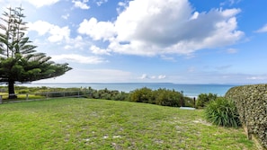 Property grounds - Quay's Cabin - Absolute Beachfront with Views (Callala Beach)
