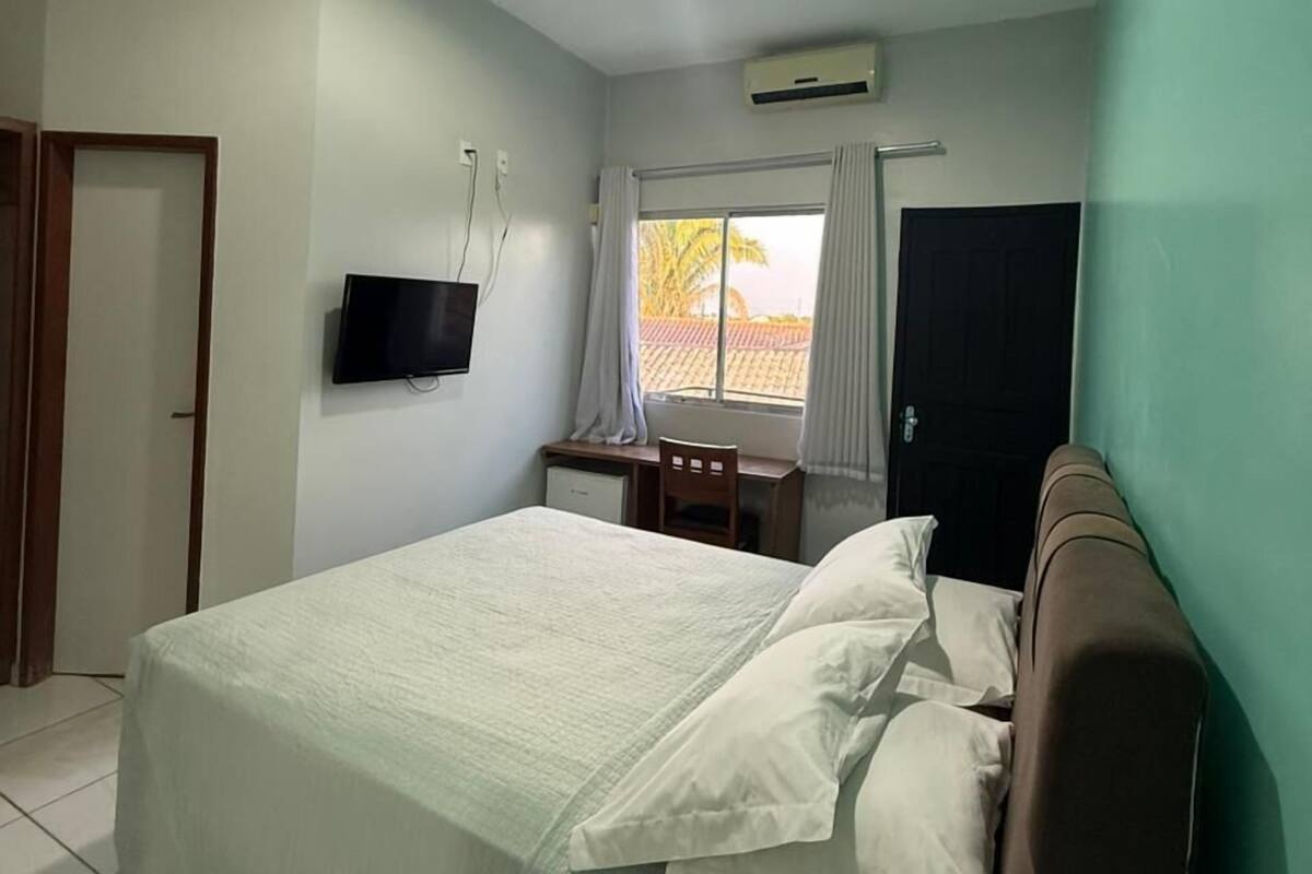 Quarto casal luxo, sacada, vista para o jardim | Banheiro | Produtos de toalete grátis, toalhas de banho