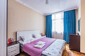 2 Schlafzimmer, Schreibtisch, Bügeleisen/Bügelbrett, Internetzugang