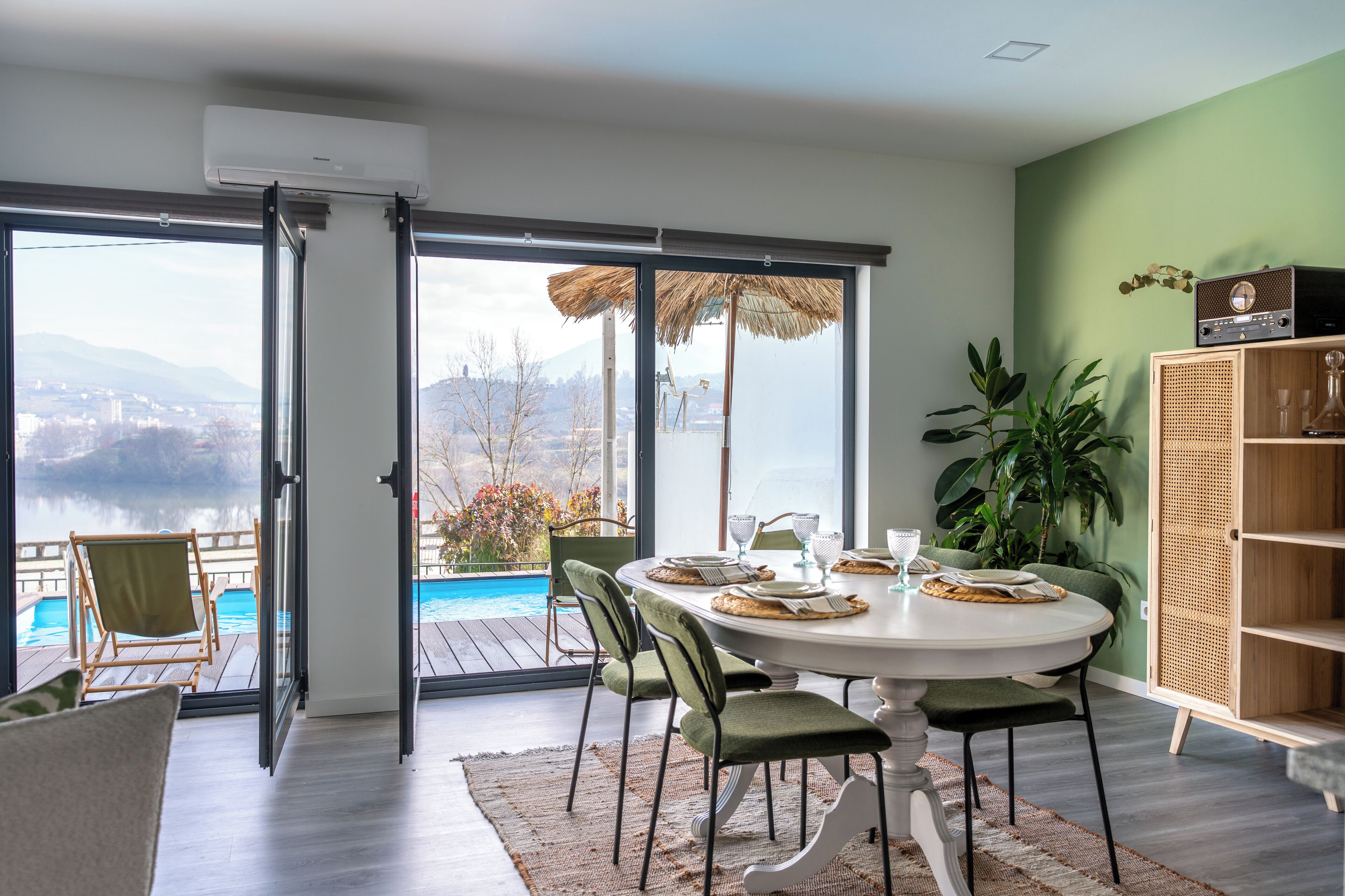 Villa | Dining room