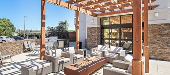 Bamboo Loft Elegant Spacious - dedicated workspace dedicated Parking has a GYM