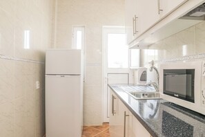 Microwave, oven, stovetop, electric kettle