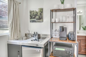 Apartment (0 Bedroom) | Interior