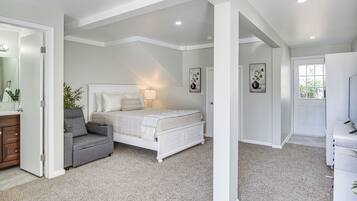 Apartment (0 Bedroom) | Interior