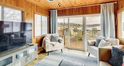 Sunrise Beach Lake House w/ Water Views & Dock!