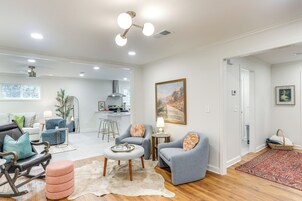 House (3 Bedrooms) | Front of property