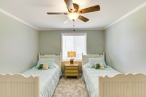 House (3 Bedrooms) | Interior - Lake Moultrie Access: Moncks Corner Home w/ Dock (Moncks Corner)