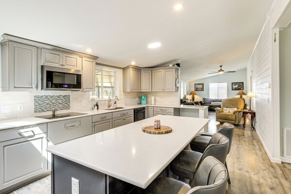 House (3 Bedrooms) | Interior - Lake Moultrie Access: Moncks Corner Home w/ Dock (Moncks Corner)