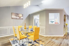 House (4 Bedrooms) | Interior