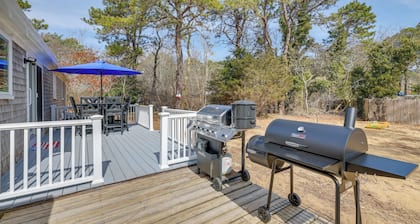 2 Mi to Beach: Wellfleet Home w/ Bike Trail Access