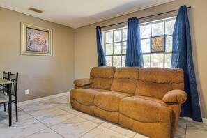 House (1 Bedroom) | Interior